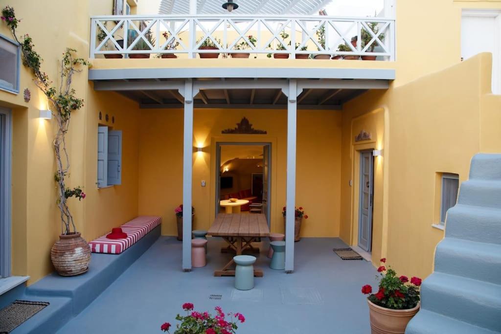 Hermes Cave House By Oias Local Cave Houses Bagian luar foto