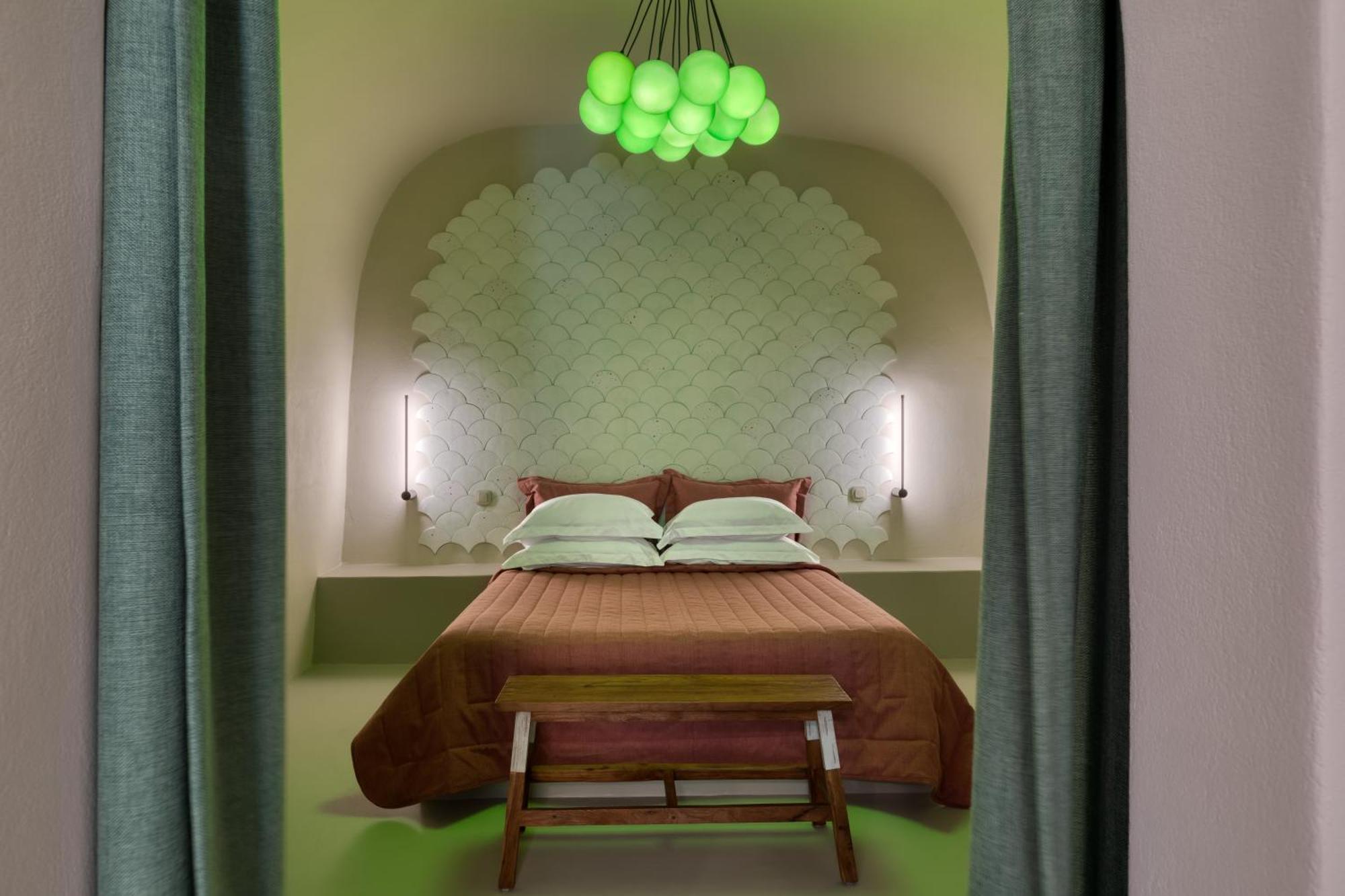 Hermes Cave House By Oias Local Cave Houses Bagian luar foto